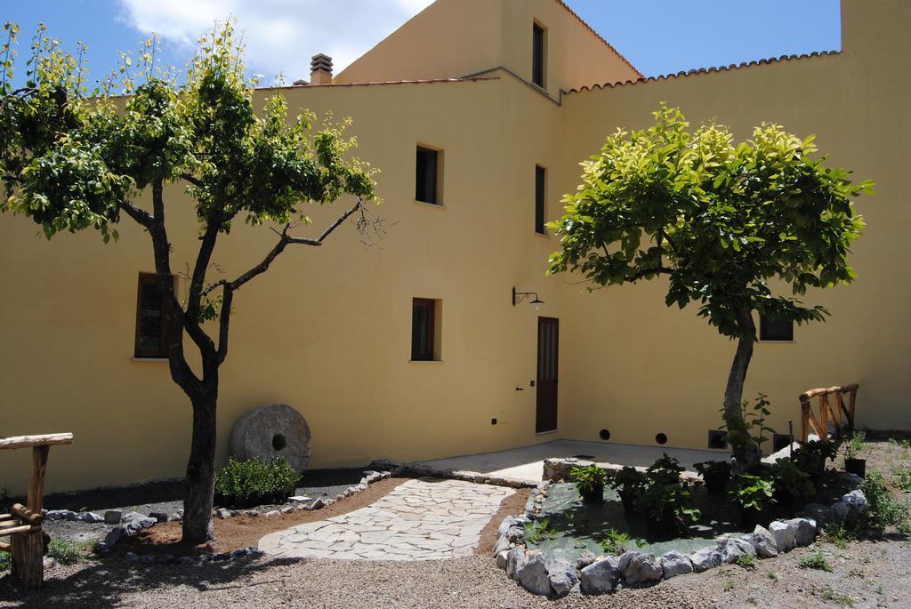 Il Giardino Di Julia B&B Tortora Ngoại thất bức ảnh